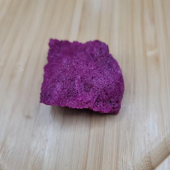 Ruby Corundum Raw Crystal, UV Reactive - Picture 1 of 4